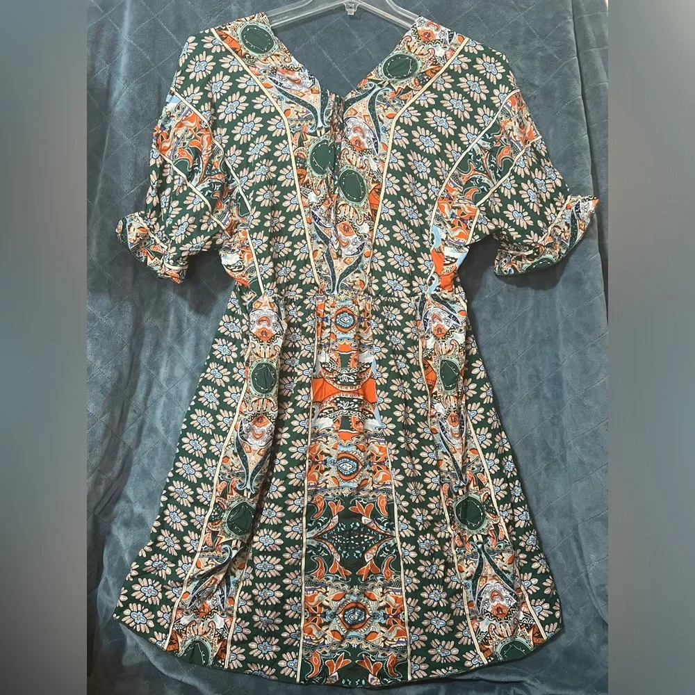 Women's Unbranded Size Large Floral Paisley Printed Tie Neck Mini Dress - Picture 4 of 7